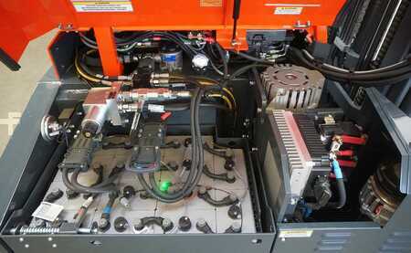 4 vejs reachtruck 2023  Combilift CBE3000 (5)