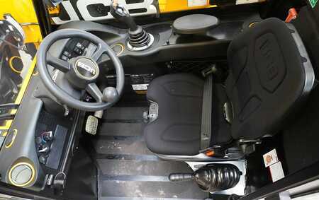 Chariots téléscopiques fixes 2024  JCB 514-40 (3)