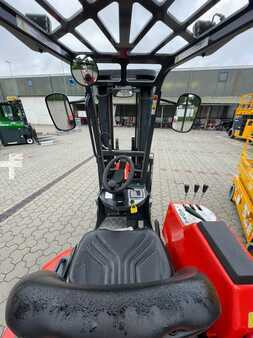 VZV pro práci v úzk.uličkách-retrakt 2018  Combilift C20SE (17)