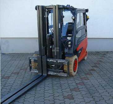 Chariots électriques à 4 roues 2019  Linde E40/600L (6)