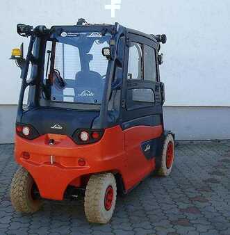 Chariots électriques à 4 roues 2019  Linde E40/600L (8)