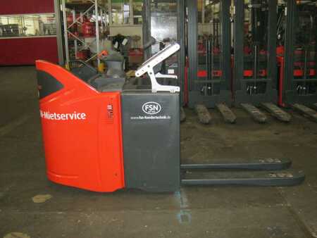 Stackers Stand-on  Linde T20SP (3) 