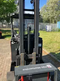 Carretilla retráctil 2019  Linde R14G (6)