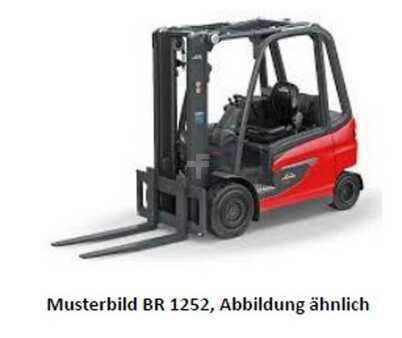 Elektro čtyřkolový VZV 2022  Linde E 25: 2,5T (1)