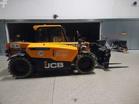 JCB 525-60