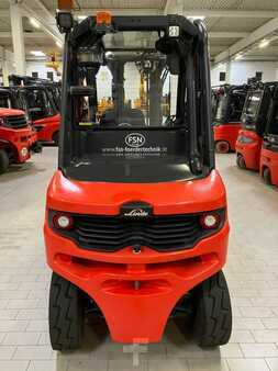 Chariots élévateurs diesel 2024  Linde H35D (4)