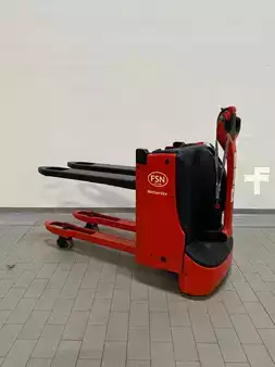 Transpaleta eléctrica 2024  Linde T16L (4)