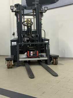 Čtyřcestný vysokozdvižný vozík 2025  Combilift WR4 (2)