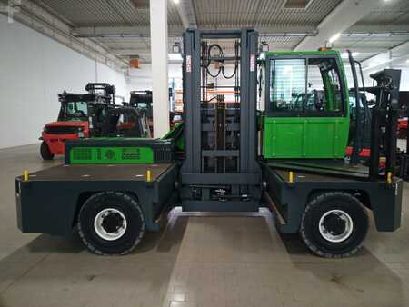 Carrelli elevatori laterali 2024  Combilift C6000 4WSL (7)