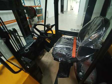 Terénní vysokozdvižný vozík 2024  JCB JCB 940-4 (10)