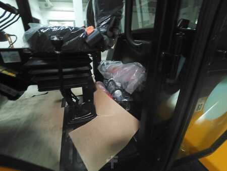Terénní vysokozdvižný vozík 2024  JCB JCB 940-4 (11)