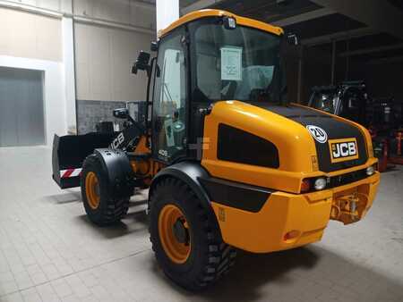 Ostatní 2024  JCB 409 (12)