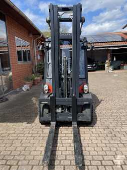 Diesel Forklifts 2017  Linde H30D-02 (3)