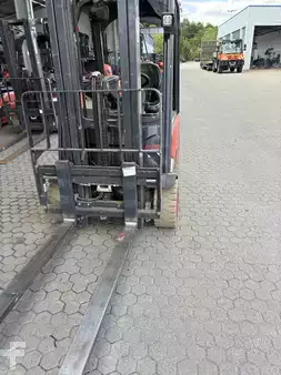 Elektrisk- 3 hjul 2021  Linde E20L (1)