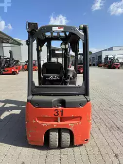 Elektrisk- 3 hjul 2021  Linde E20L (3)