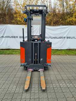 Vertical order pickers 2019  Linde V10 (4)