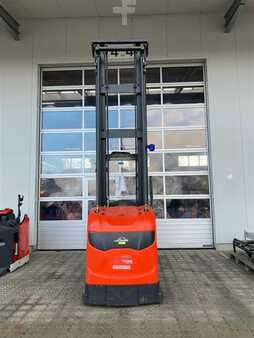 Vertikální vychystávací vozík 2016  Linde V48 (3)