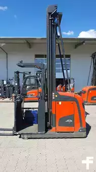 Vertikal-Kommissionierer 2018  Linde V48 (1)
