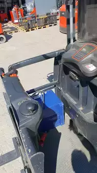 Vertikal-Kommissionierer 2018  Linde V48 (5)