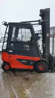 Sähkö - 4 pyör 2020  Linde E25 (2)