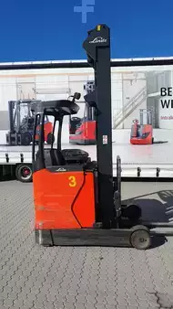 Schubmaststapler 2018  Linde R14 (1)