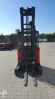 Schubmaststapler 2018  Linde R14 (4)