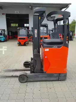 Schubmaststapler 2019  Linde R12B (2)