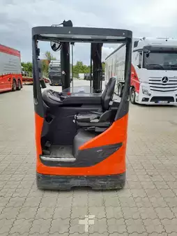 Schubmaststapler 2019  Linde R12B (3)
