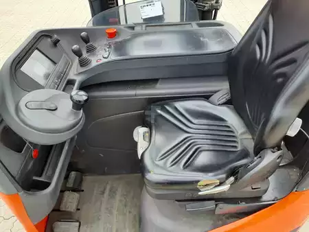 Schubmaststapler 2019  Linde R12B (5)