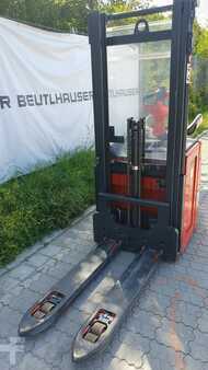 Ruční vysokozdvižný vozík 2023  Linde D12AP (3)