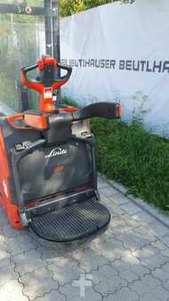 Ruční vysokozdvižný vozík 2023  Linde D12AP (4)