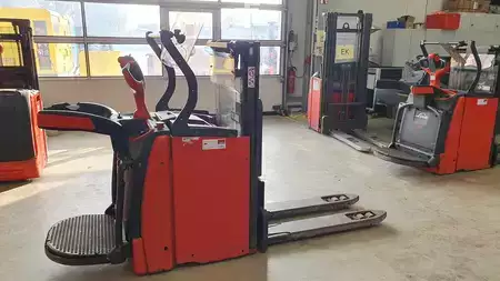 Ruční vysokozdvižný vozík 2020  Linde D10AP (2)