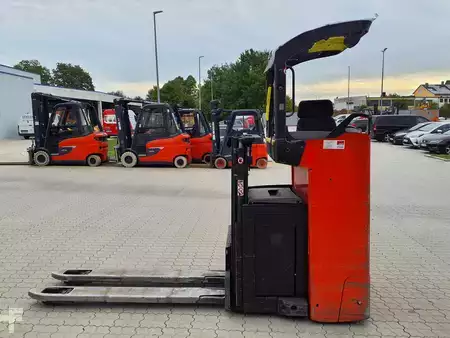 Hochhubwagen 2022  Linde D12RW (2)