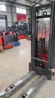 Pinontavaunu 2019  Linde D14AP (4)