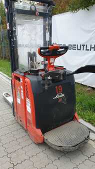 Ruční vysokozdvižný vozík 2019  Linde D12AP (3)