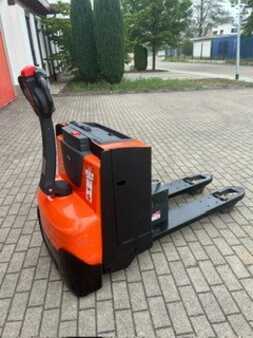 Niederhubwagen 2017  Toyota LWE 250 (2)