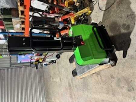 Ajoneuvotrukki 2020  InnoLIFT IL 600.1000 (1)