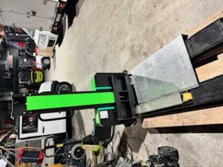 Ajoneuvotrukki 2020  InnoLIFT IL 600.1000 (2)