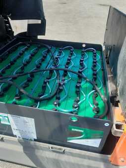 Eléctrico - 4 rodas 2012 Toyota 7FBMF35 (4)