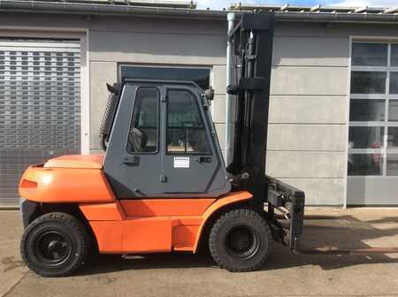 Empilhador diesel 2010 Toyota 50-5FD60 (1)