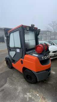 Toyota 06-8FG30F