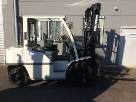 Empilhador diesel 2014 Unicarriers D14A35y (1)