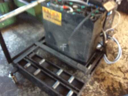 Stacker pedestre 2017 Toyota SPE160L (2)