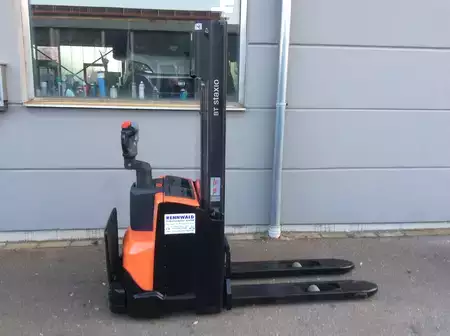 Stacker pedestre 2016  BT SWE 120 (2)