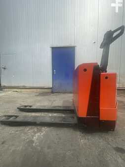 Nízkozdvižný vozík 1999 BT PPT 2000 MMD (1)