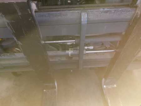 Čtyřcestný vysokozdvižný vozík 2013 Combilift C2500 (4)