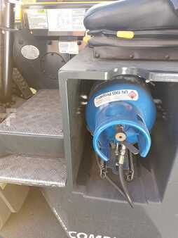 Vierwegestapler 2013  Combilift C2500 (9)