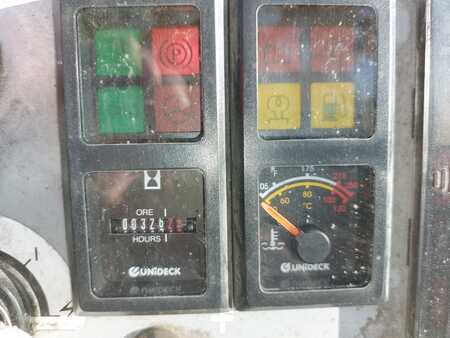 Vierwegestapler 2013  Combilift C2500 (2)