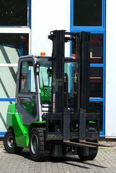 Dieselový VZV 2024 Cesab M330 (2)