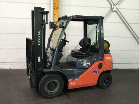 LPG Forklifts 2016  Toyota 02-8FGF20 (3)